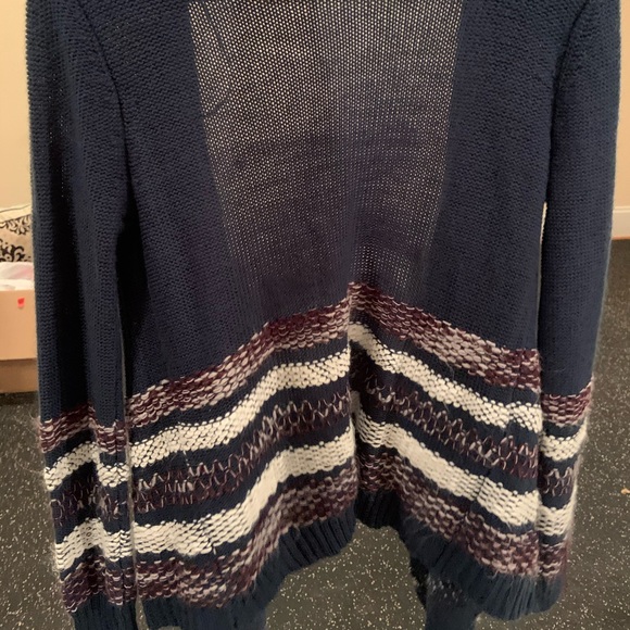 Cardigan - Picture 2 of 3